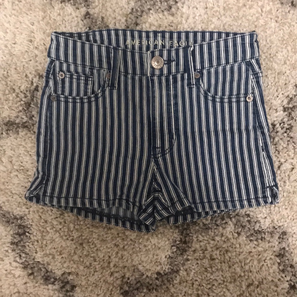 American eagle Striped short shorts